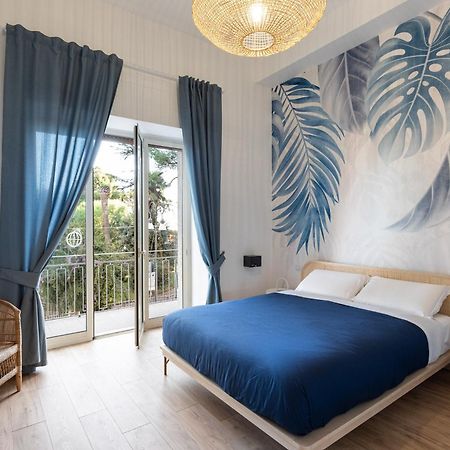 B&B Vitruvio Suites Формія Екстер'єр фото