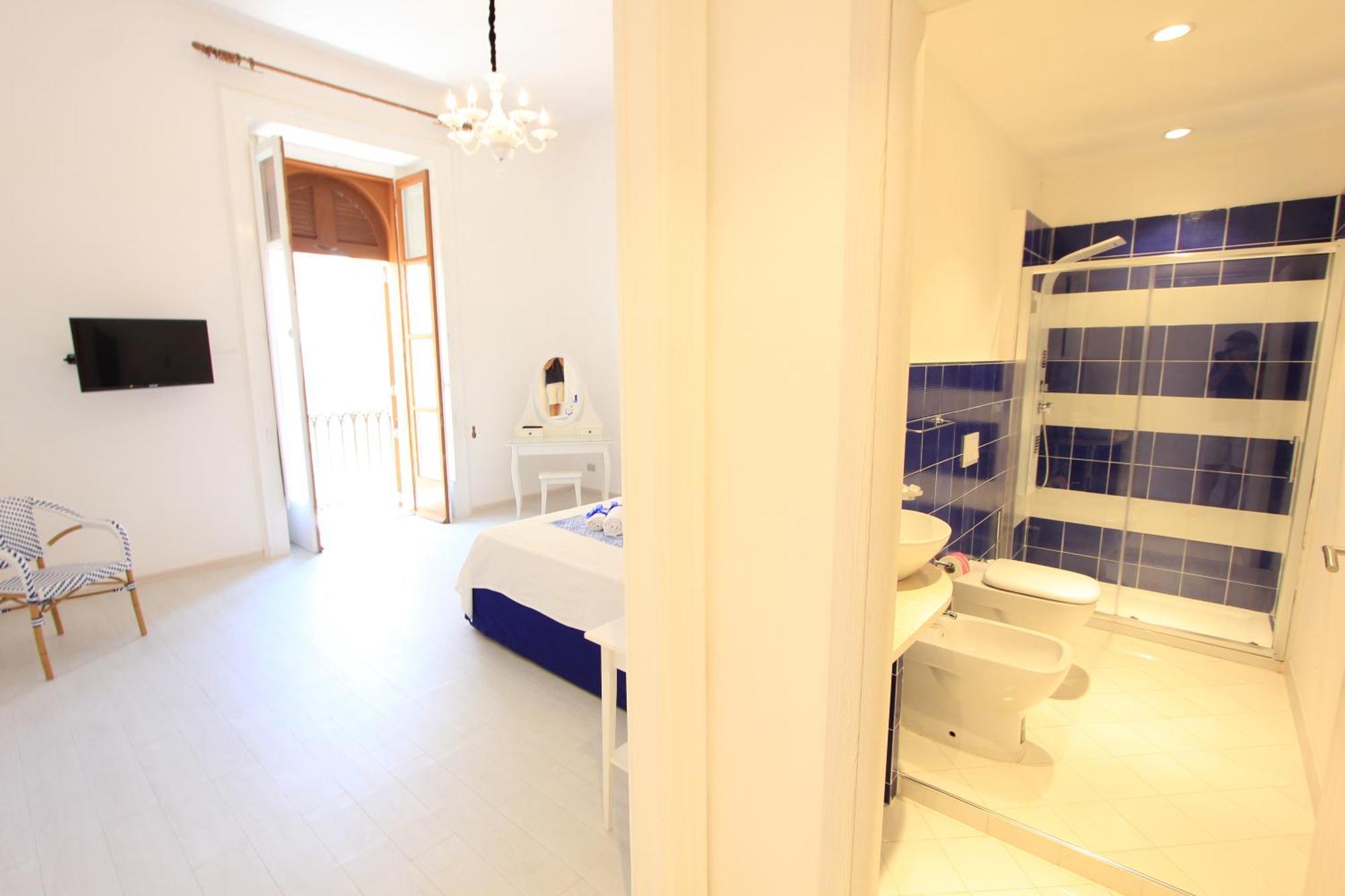 B&B Vitruvio Suites Формія Номер фото