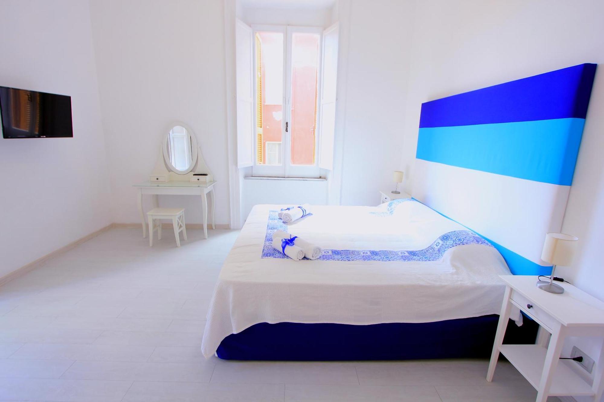 B&B Vitruvio Suites Формія Номер фото