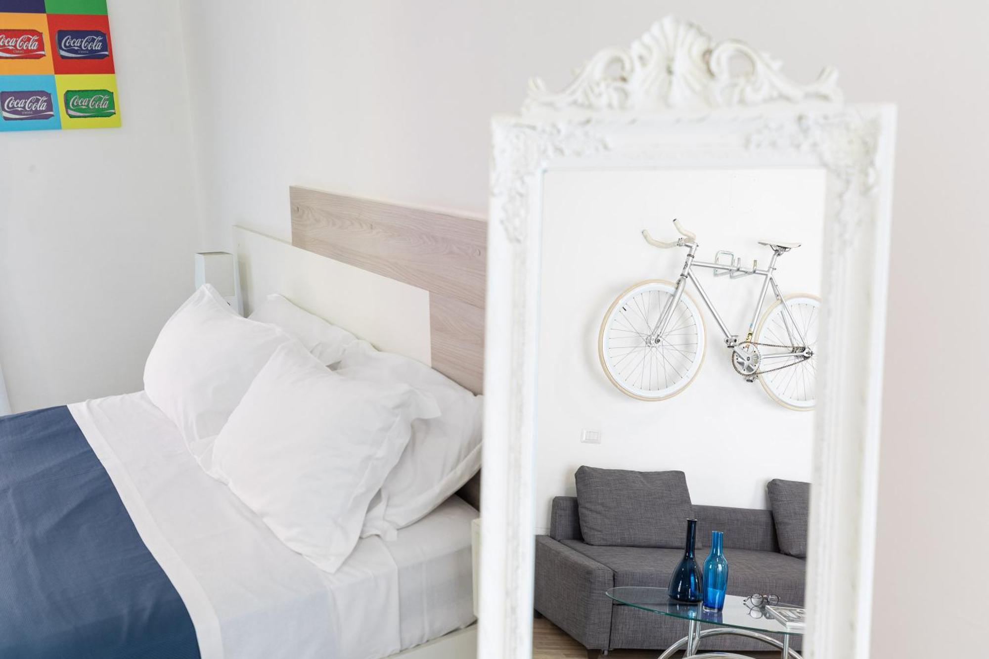 B&B Vitruvio Suites Формія Екстер'єр фото