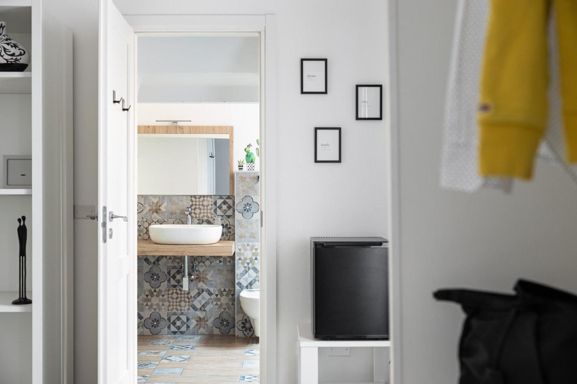B&B Vitruvio Suites Формія Екстер'єр фото