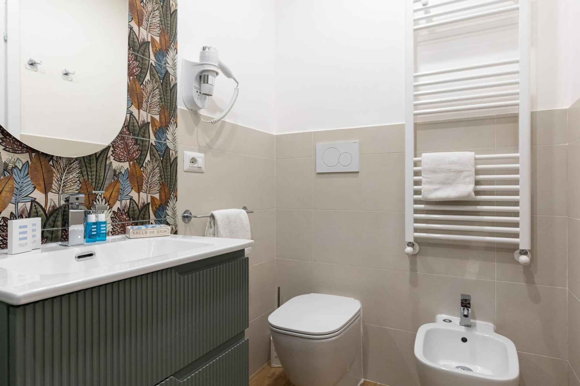 B&B Vitruvio Suites Формія Екстер'єр фото