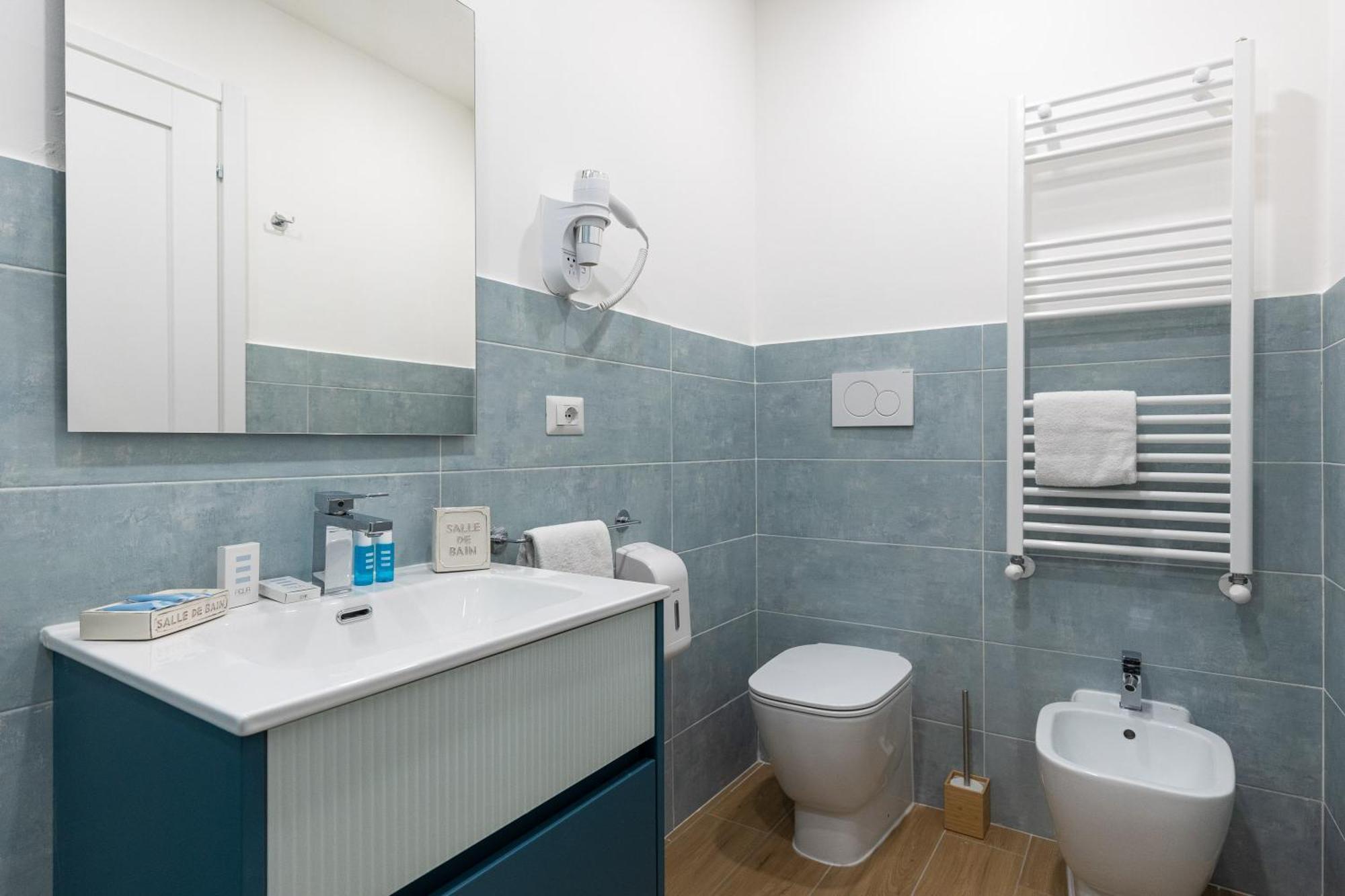 B&B Vitruvio Suites Формія Екстер'єр фото