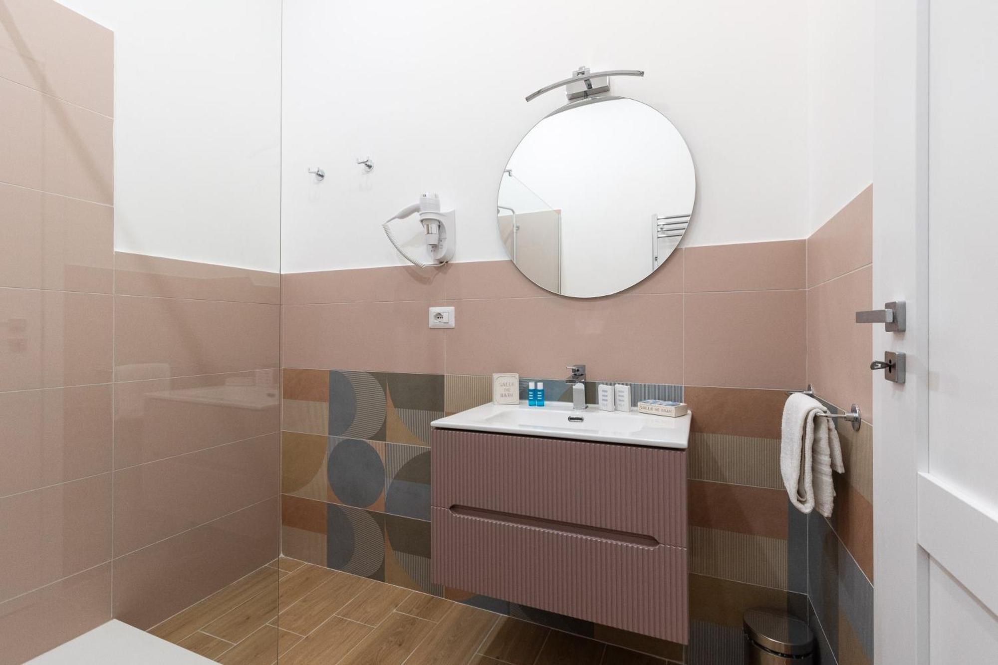 B&B Vitruvio Suites Формія Екстер'єр фото