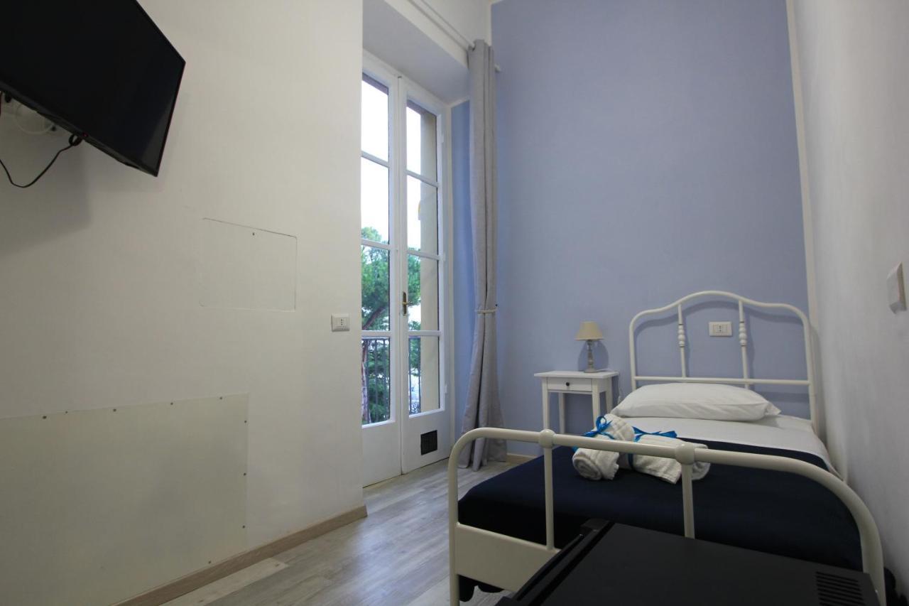 B&B Vitruvio Suites Формія Екстер'єр фото