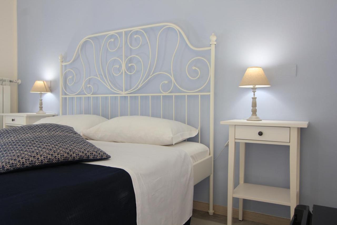 B&B Vitruvio Suites Формія Екстер'єр фото